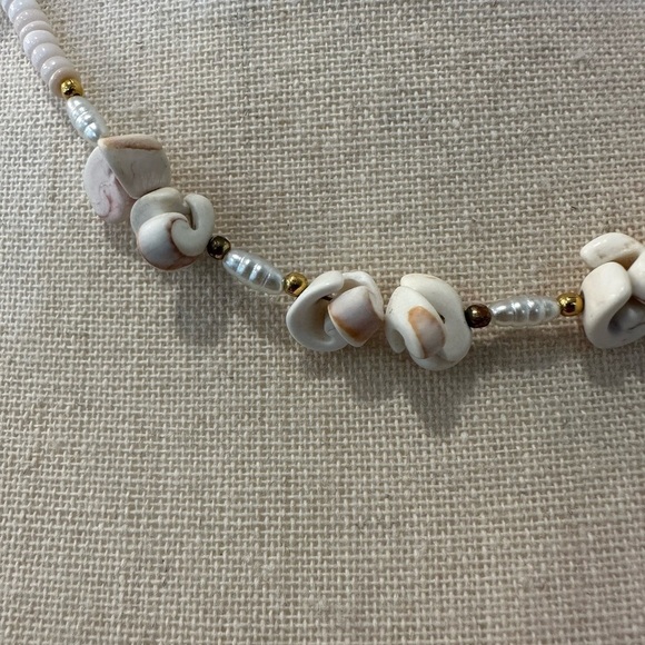 VTG seashell necklace  choker small jewelry - Picture 3 of 4